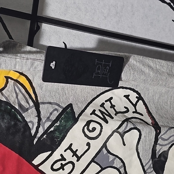 Ed Hardy Love Kills Slowly Graphic Tee‎ Shirt Size Medium NWT - Picture 8 of 10